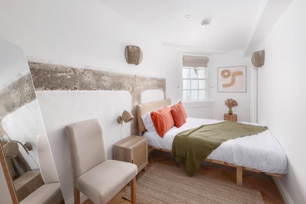 Spacious Apartment - 5 Minutes Walk To Bath Abbey Exterior photo
