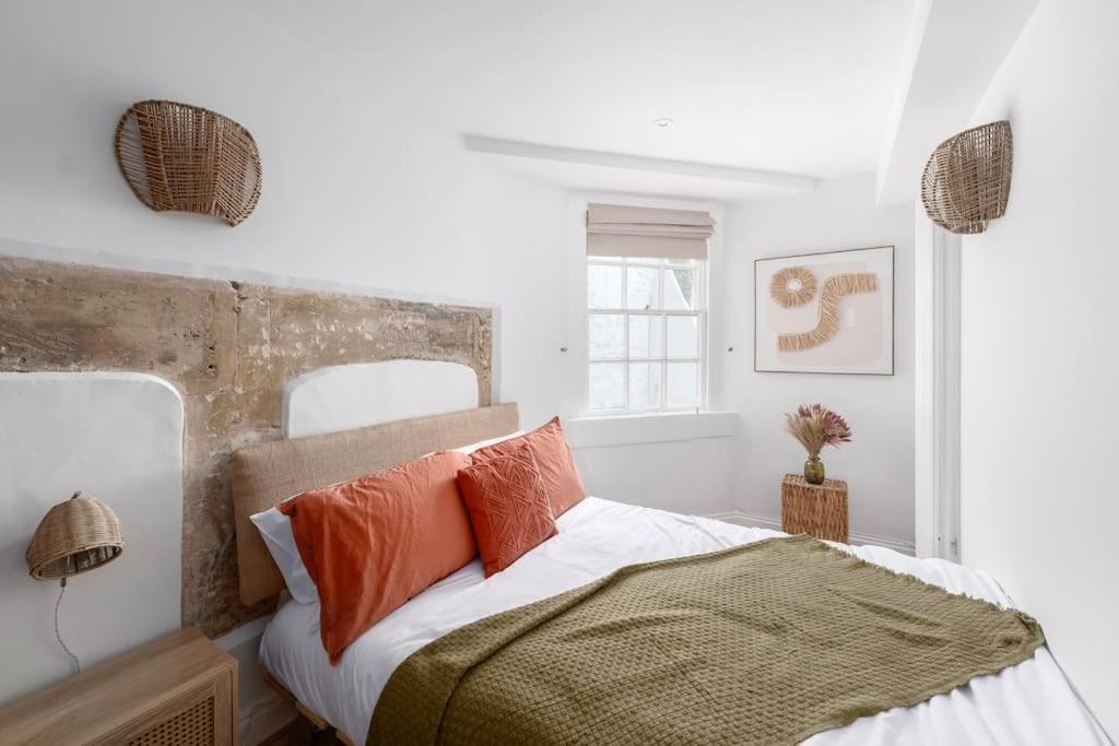 Spacious Apartment - 5 Minutes Walk To Bath Abbey Exterior photo